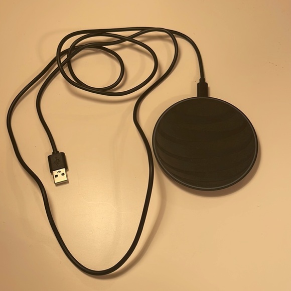 AT&T Wireless charging pad - color black - Picture 1 of 1